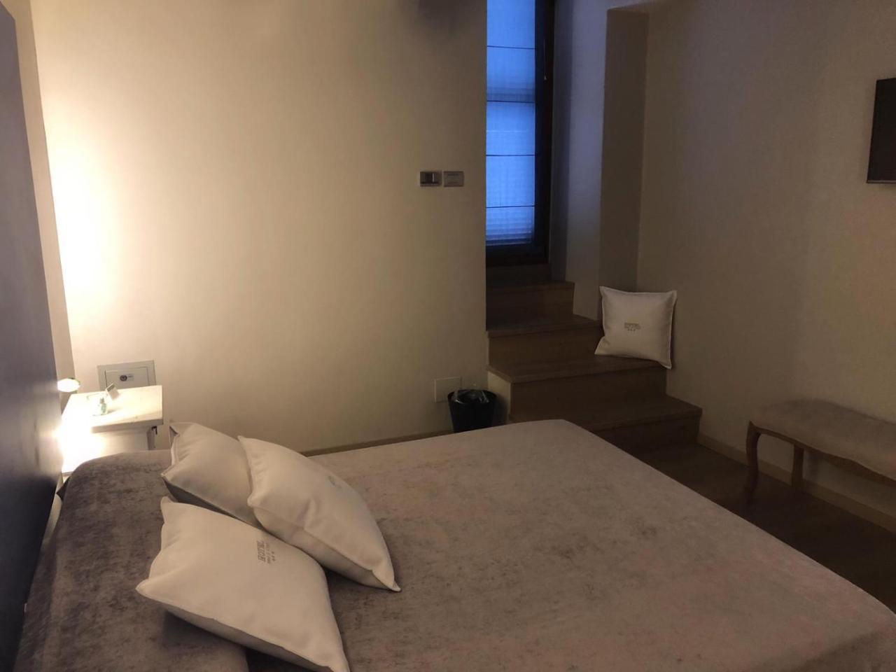 Hotel Tiro A Volo Pozzuoli Eksteriør bilde